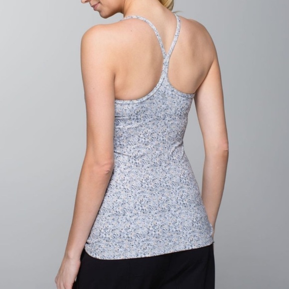 Lululemon size 6 Power Y Tank *Luon
Petite Fleur Silver Spoon racer back - Picture 7 of 7